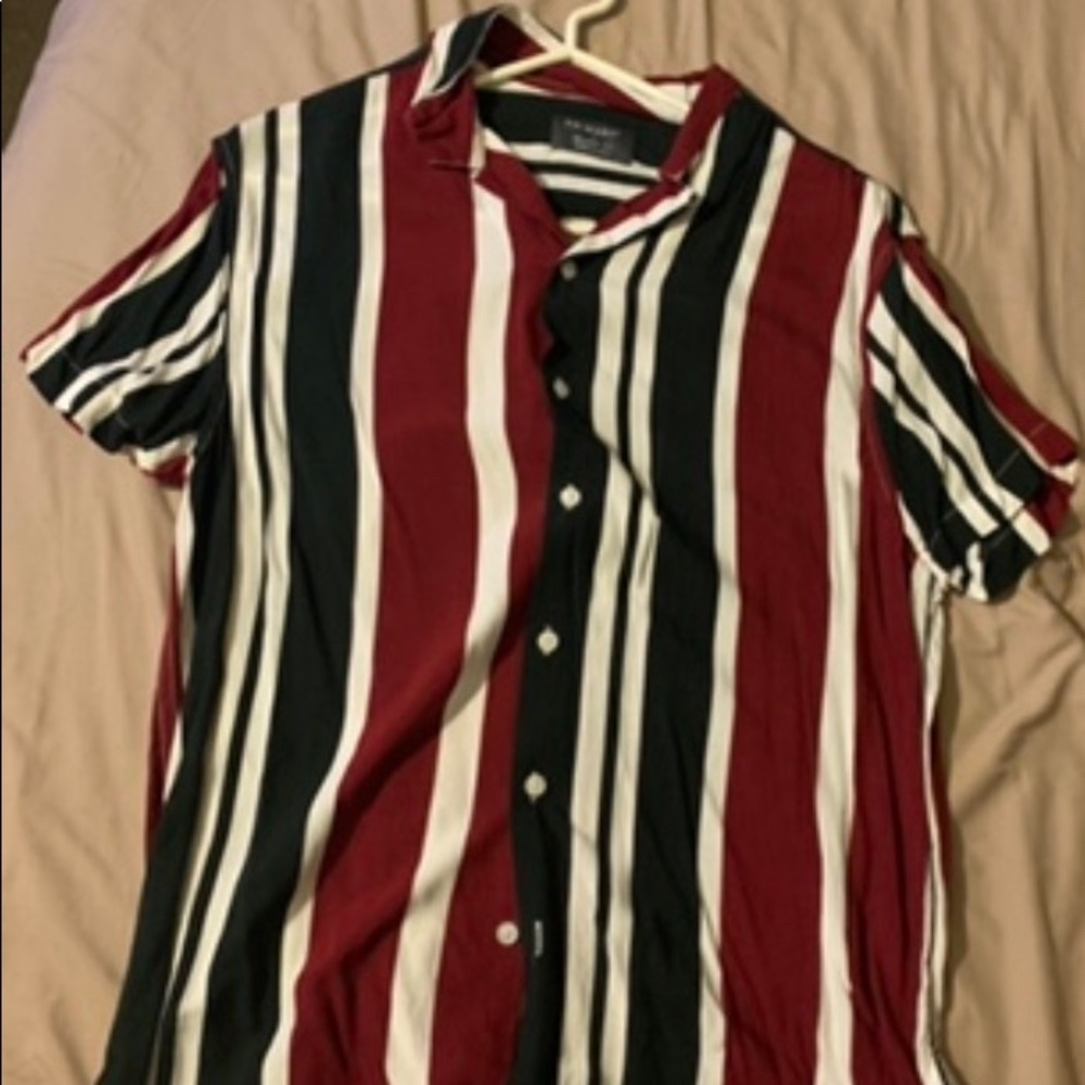 Button down flowy shirt - Picture 2 of 2
